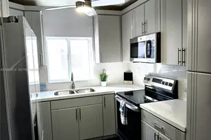 510 NW 47th St, Miami, FL 33127 - Photo 8