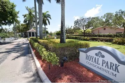 116 Royal Park Dr #2D, Oakland Park, FL 33309 - Photo 14