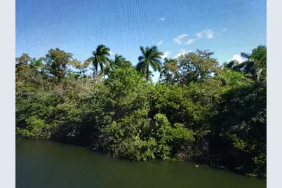 116 Royal Park Dr #2D, Oakland Park, FL 33309 - Photo 1