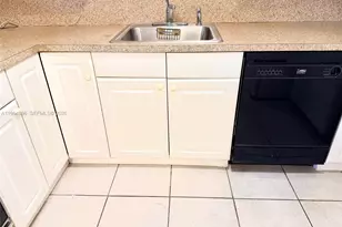 295 SW 9th St, Dania Beach, FL 33004 - Photo 16