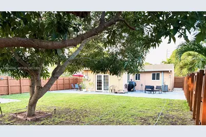 295 SW 9th St, Dania Beach, FL 33004 - Photo 36