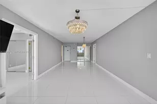 20379 W Country Club Dr, Aventura, FL 33180 - Photo 8