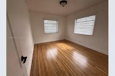904 Wallace St, Coral Gables, FL 33134 - Photo 8
