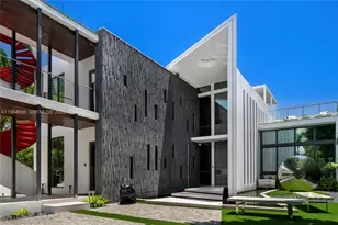 528 Lakeview Ct, Miami Beach, FL 33140 - Photo 18