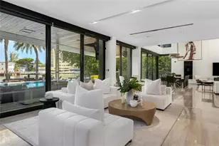 528 Lakeview Ct, Miami Beach, FL 33140 - Photo 24