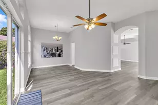 558 NW 118th Ave, Coral Springs, FL 33071 - Photo 10