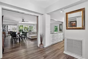 409 NW 28th Ct, Wilton Manors, FL 33311 - Photo 6