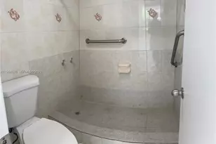 16740 NE 9th Ave, North Miami Beach, FL 33162 - Photo 4