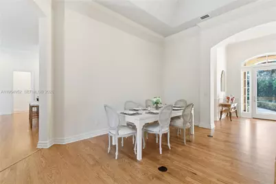 12012 SE Laurel Ln, Hobe Sound, FL 33455 - Photo 8