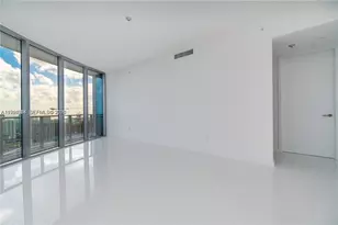 851 NE 1st Ave, Miami, FL 33132 - Photo 8