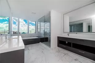 851 NE 1st Ave, Miami, FL 33132 - Photo 20