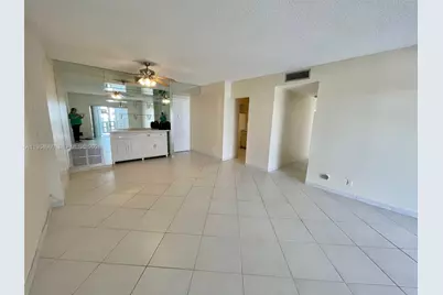 4330 Hillcrest Dr #716, Hollywood, FL 33021 - Photo 6