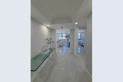 1920 S Ocean Dr #20D, Hallandale Beach, FL 33009 - Photo 8