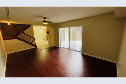 709 NW 98th Cir #709, Plantation, FL 33324 - Photo 6