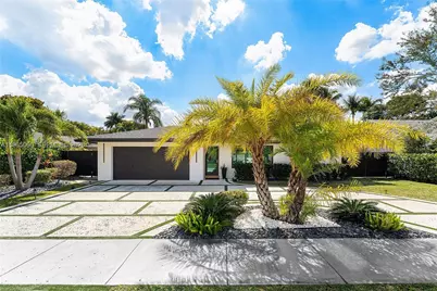 4892 Willow Dr, Boca Raton, FL 33487 - Photo 4
