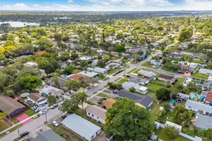 30 SW 7th St, Hallandale Beach, FL 33009 - Photo 30