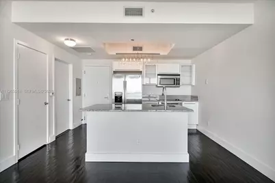 888 Biscayne Blvd #3111, Miami, FL 33132 - Photo 6
