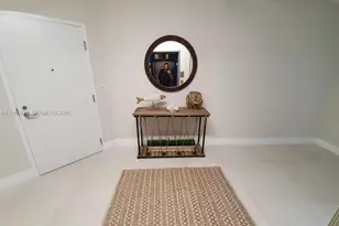 16385 Biscayne Blvd, North Miami Beach, FL 33160 - Photo 2