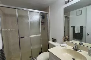 731 N Pine Island Rd, Plantation, FL 33324 - Photo 8