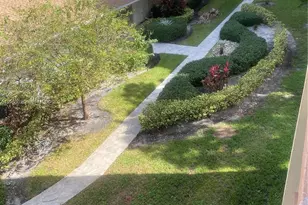 610 NE 12th Ave, Hallandale Beach, FL 33009 - Photo 32