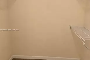 731 N Pine Island Rd, Plantation, FL 33324 - Photo 10