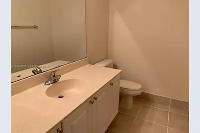 731 N Pine Island Rd #305, Plantation, FL 33324 - Photo 18