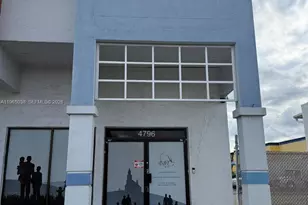 4796 NW 167th St, Miami Lakes, FL 33014 - Photo 1