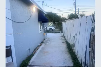 5714 NW 21th Ave., Miami, FL 33142 - Photo 10