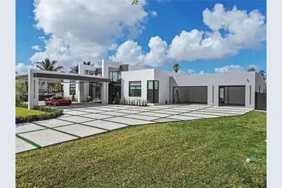 11481 SW 93 St, Miami, FL 33176 - Photo 2