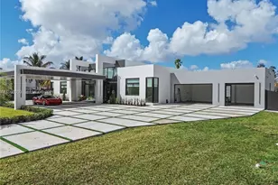 11481 SW 93 St, Miami, FL 33176 - Photo 2