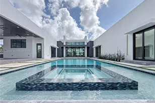 11481 SW 93 St, Miami, FL 33176 - Photo 2