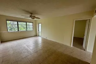2223 Park Ln, Hollywood, FL 33021 - Photo 4