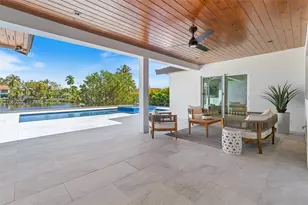 19721 NE 23rd Ave, Miami, FL 33180 - Photo 22