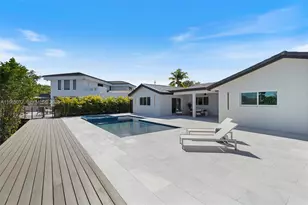 19721 NE 23rd Ave, Miami, FL 33180 - Photo 30