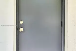 42 SW 14th St, Dania Beach, FL 33004 - Photo 4