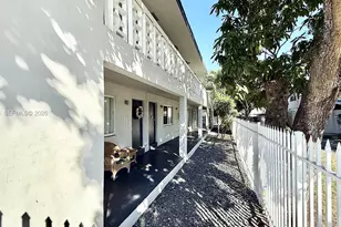 42 SW 14th St, Dania Beach, FL 33004 - Photo 2