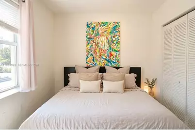 802 Euclid Ave #305, Miami Beach, FL 33139 - Photo 4