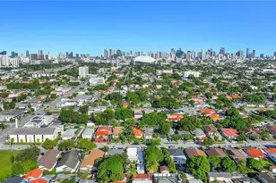 536 NW 25th Ave, Miami, FL 33125 - Photo 16