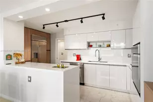 5757 Collins Ave, Miami Beach, FL 33140 - Photo 4