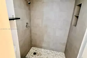 1086 N Hiatus Rd, Pembroke Pines, FL 33026 - Photo 18