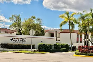 1086 N Hiatus Rd, Pembroke Pines, FL 33026 - Photo 1