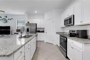 3426 Menores Wy, Fort Myers, FL 33905 - Photo 6