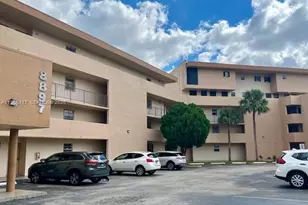 8897 Fontainebleau Blvd, Miami, FL 33172 - Photo 22