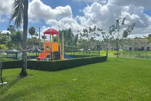 2621 SE 12th Rd, Homestead, FL 33035 - Photo 2