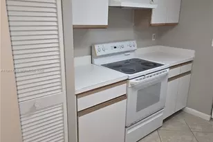 9755 Westview Dr, Coral Springs, FL 33076 - Photo 1