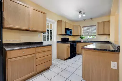 1510 18th St, Key West, FL 33040 - Photo 12