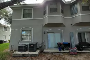 1663 SE 27th Dr, Homestead, FL 33035 - Photo 6