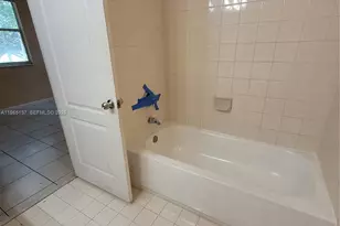 1663 SE 27th Dr, Homestead, FL 33035 - Photo 34