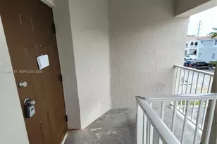 1663 SE 27th Dr, Homestead, FL 33035 - Photo 8