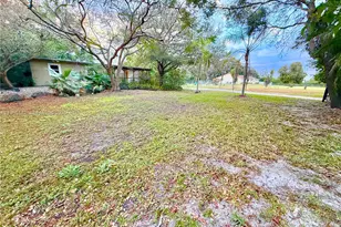 1621 SW 117th Ave, Davie, FL 33325 - Photo 32